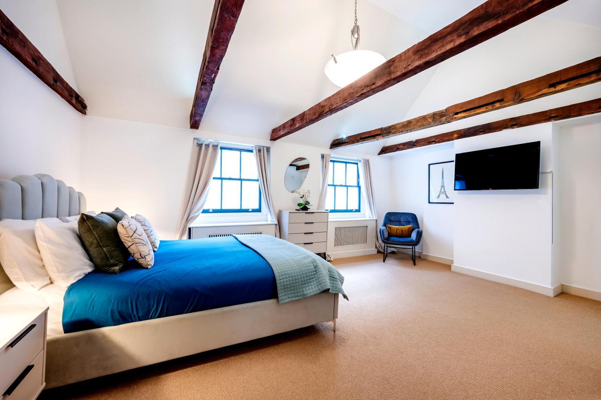 Arcore Premium Liverpool Street London