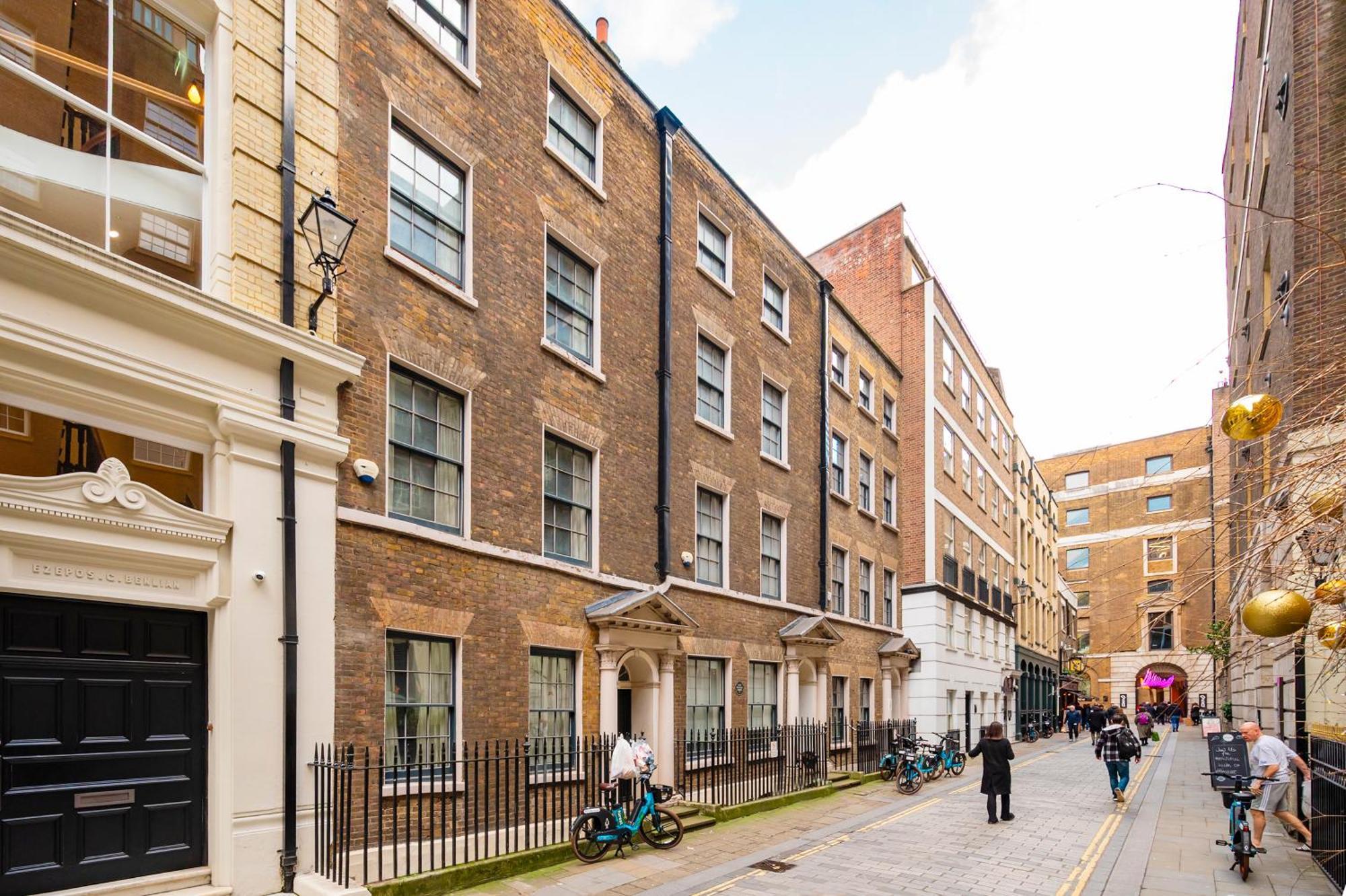 Arcore Premium Liverpool Street *