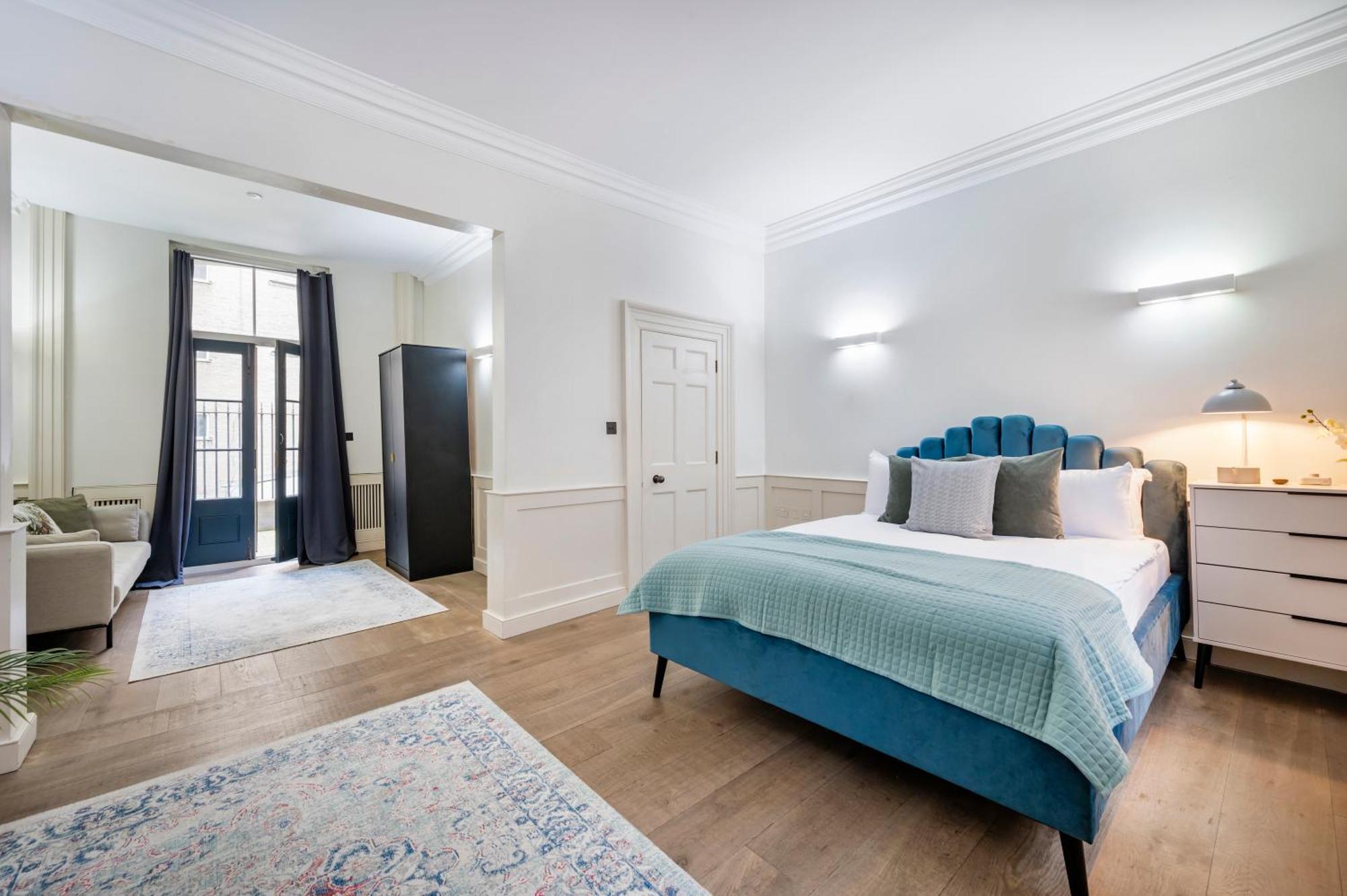 Arcore Premium Liverpool Street * London