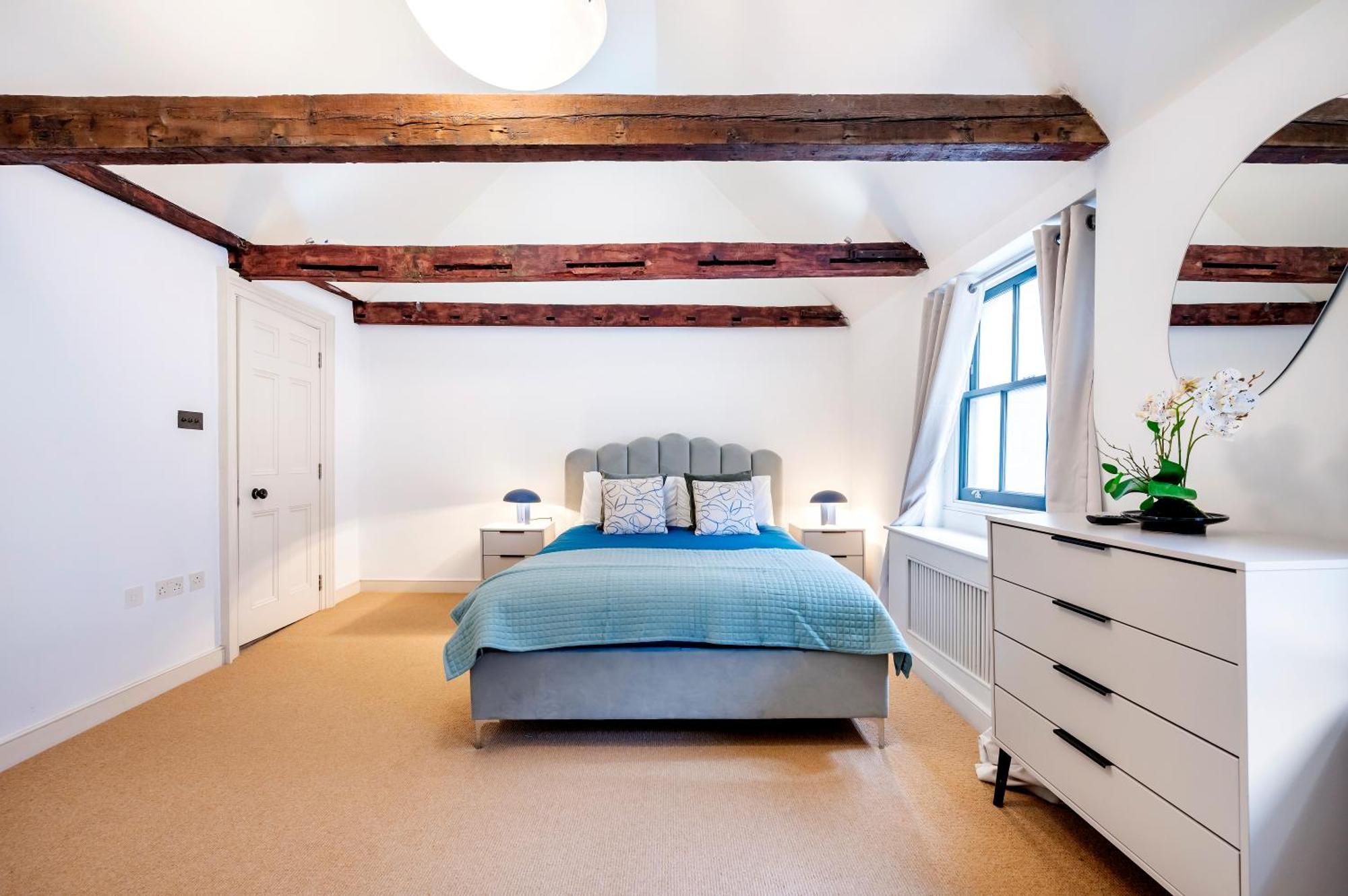 Arcore Premium Liverpool Street London