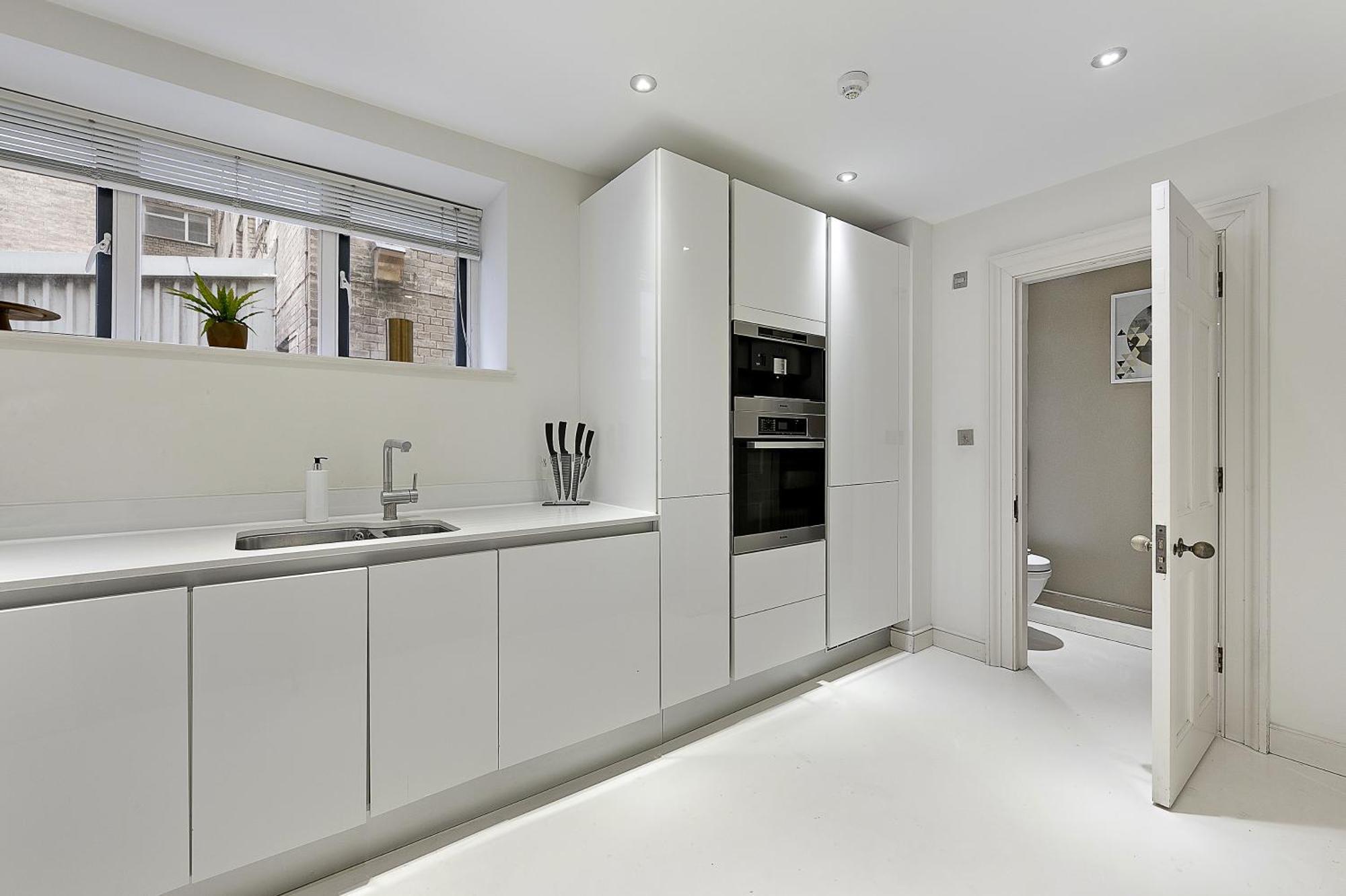 Arcore Premium Liverpool Street Londra