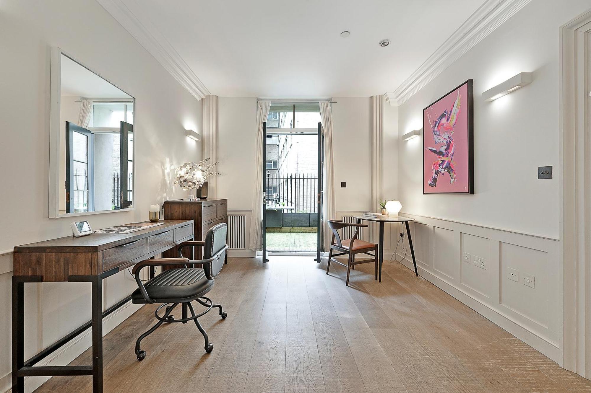 Arcore Premium Liverpool Street *